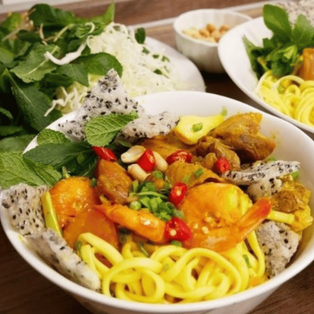 Quang Nam Prawn & Pork Noodles